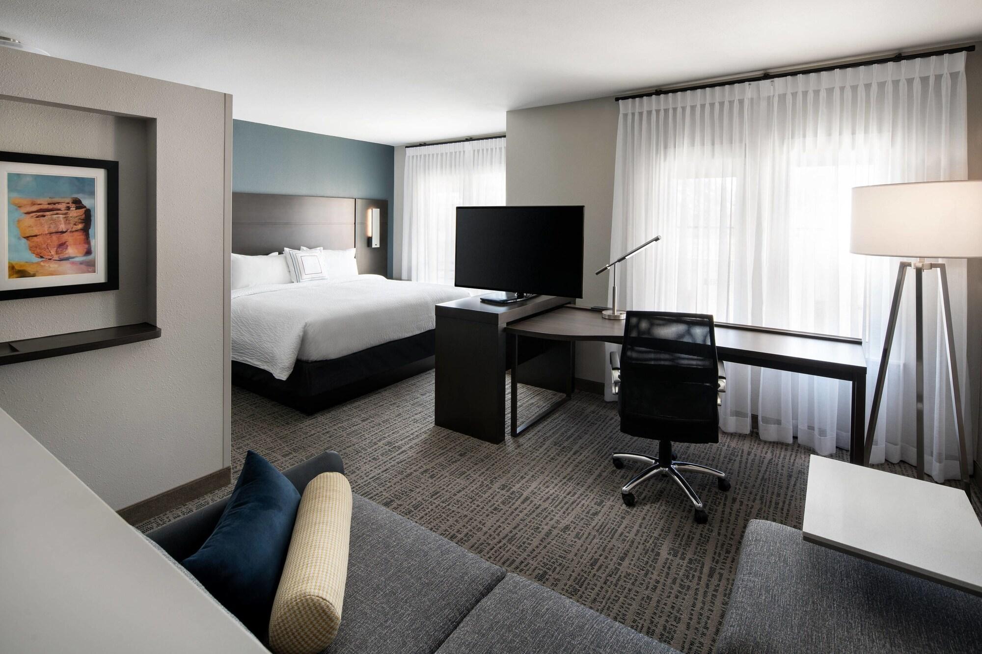 Residence Inn By Marriott Toronto Mississauga West Bagian luar foto