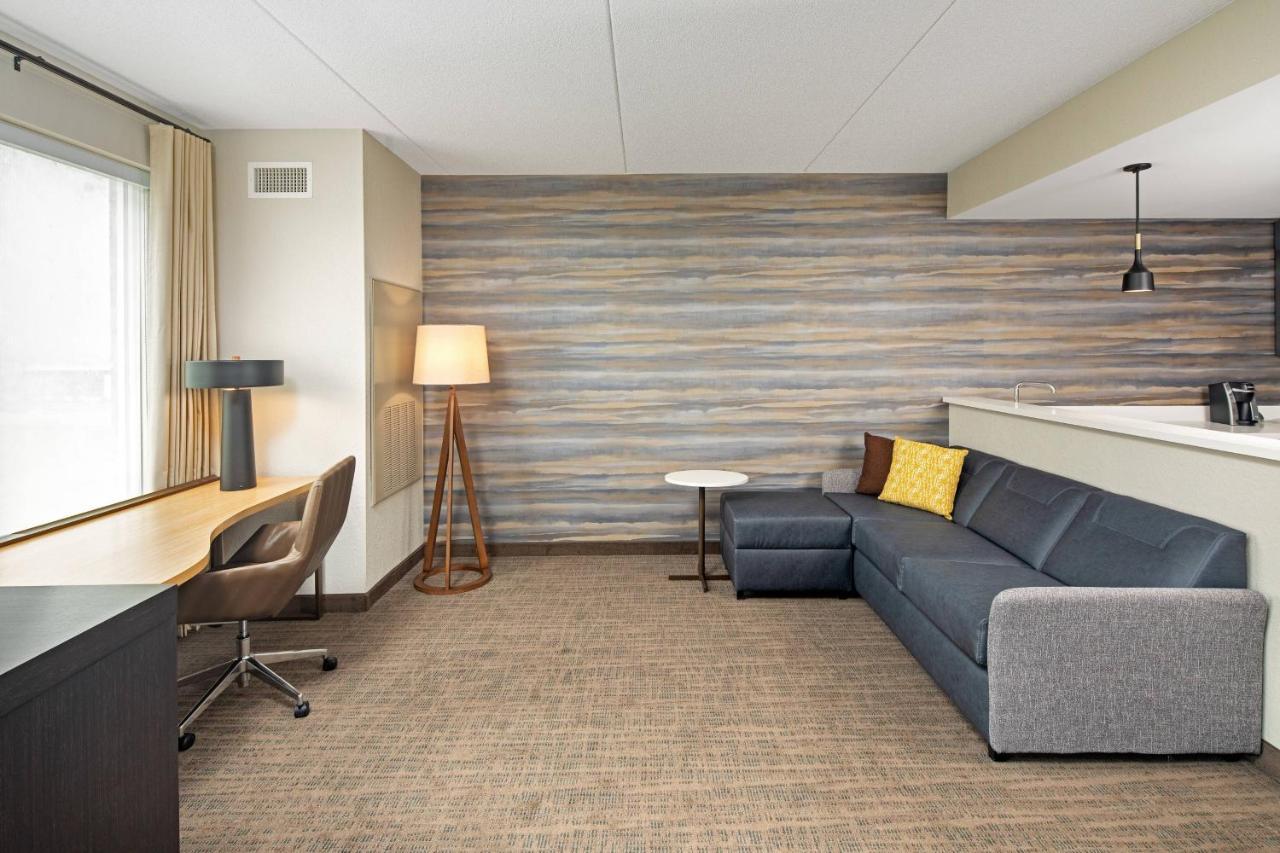 Residence Inn By Marriott Toronto Mississauga West Bagian luar foto